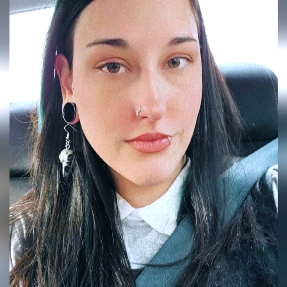 Meet your Posher, Hannah